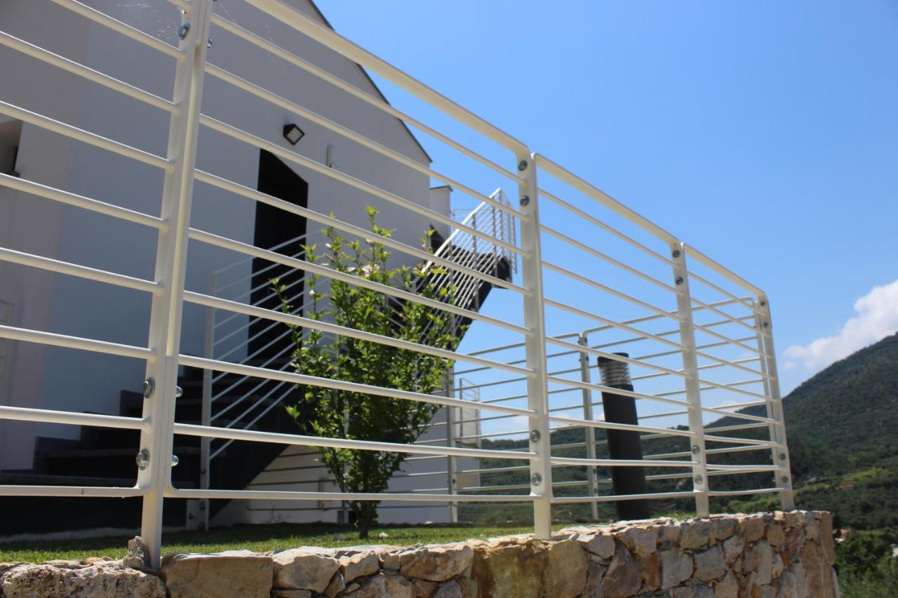 Abelia 4 Apartment Pietra Ligure Ngoại thất bức ảnh